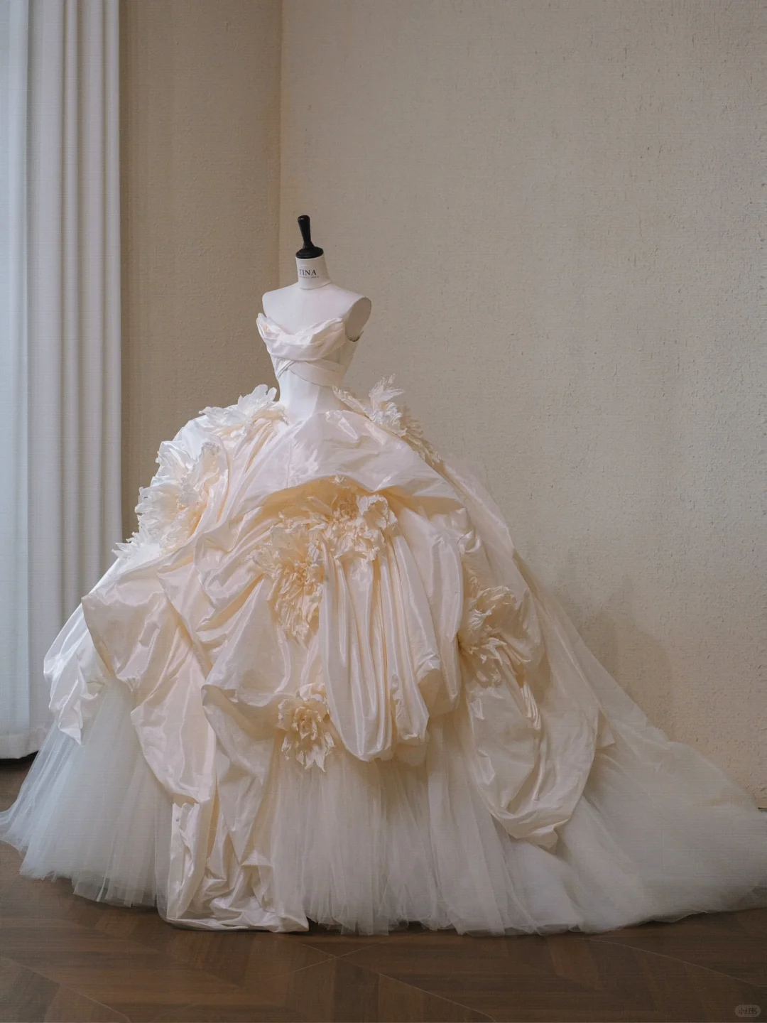 Elegant Ivory Strapless A-Line Tulle Satin Wedding Dresses Birthday Ball Gown, DP5442
