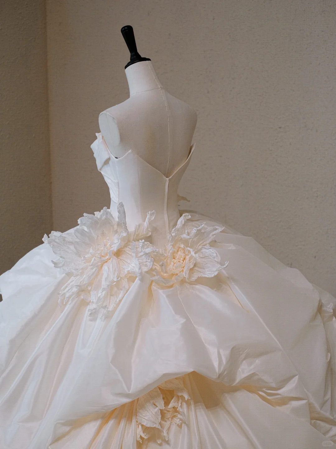 Elegant Ivory Strapless A-Line Tulle Satin Wedding Dresses Birthday Ball Gown, DP5442