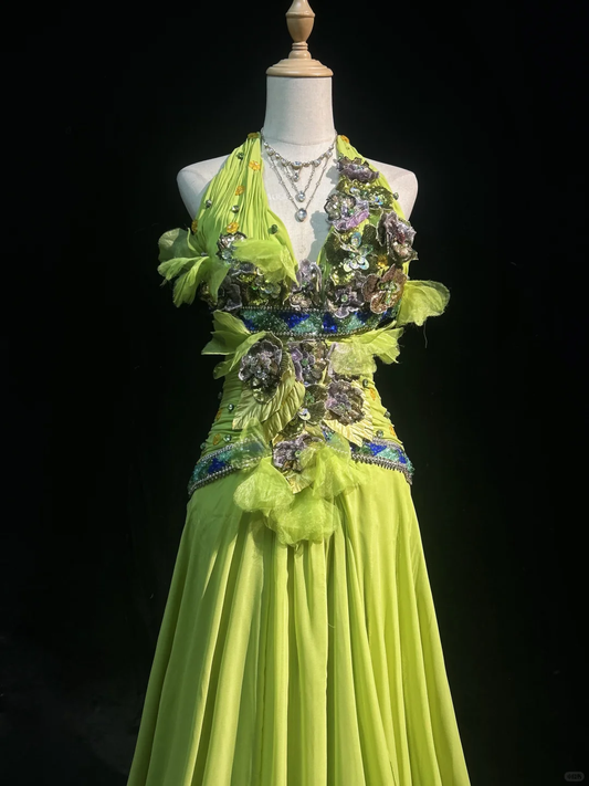 Glamouröses, limettengrünes Pailletten-Abendkleid mit Perlenbesatz, A-Linie und Neckholder, DP7108