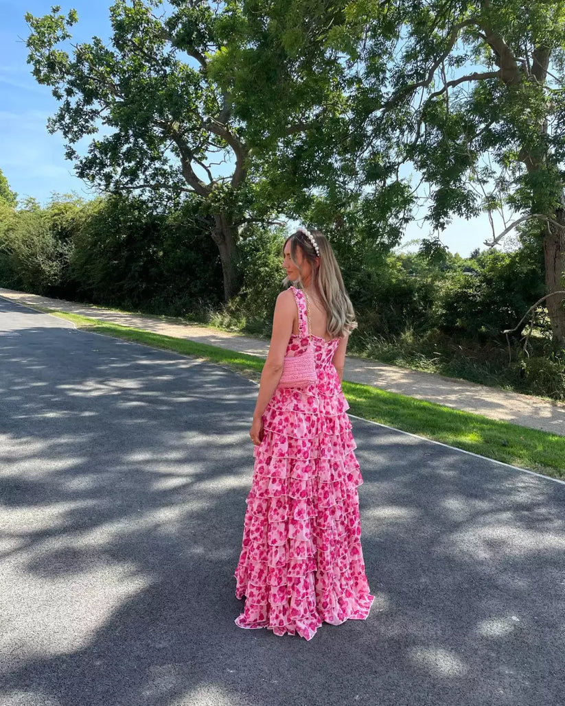 Robe de soirée longue en mousseline de soie rose vif à fleurs et bretelles trapèze, DP2422