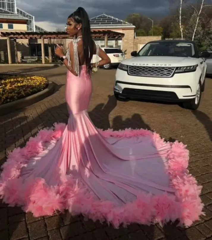 Rosa Afrikanisches Ballkleid Meerjungfrau Kristalle Feder Schwarzes Mädchen Abendkleid, DP2387