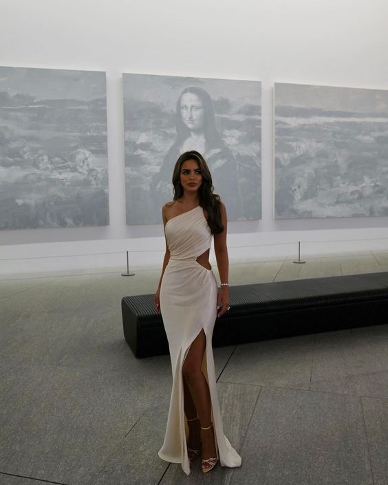 Robe de soirée longue blanche asymétrique à découpes et fente, DP1044