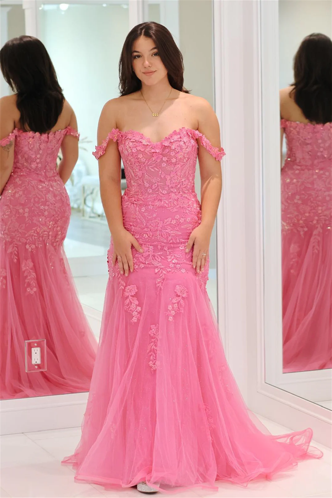 Rosa Off-Shoulder Meerjungfrau Langes Ballkleid mit Blumenapplikationen,DP1159