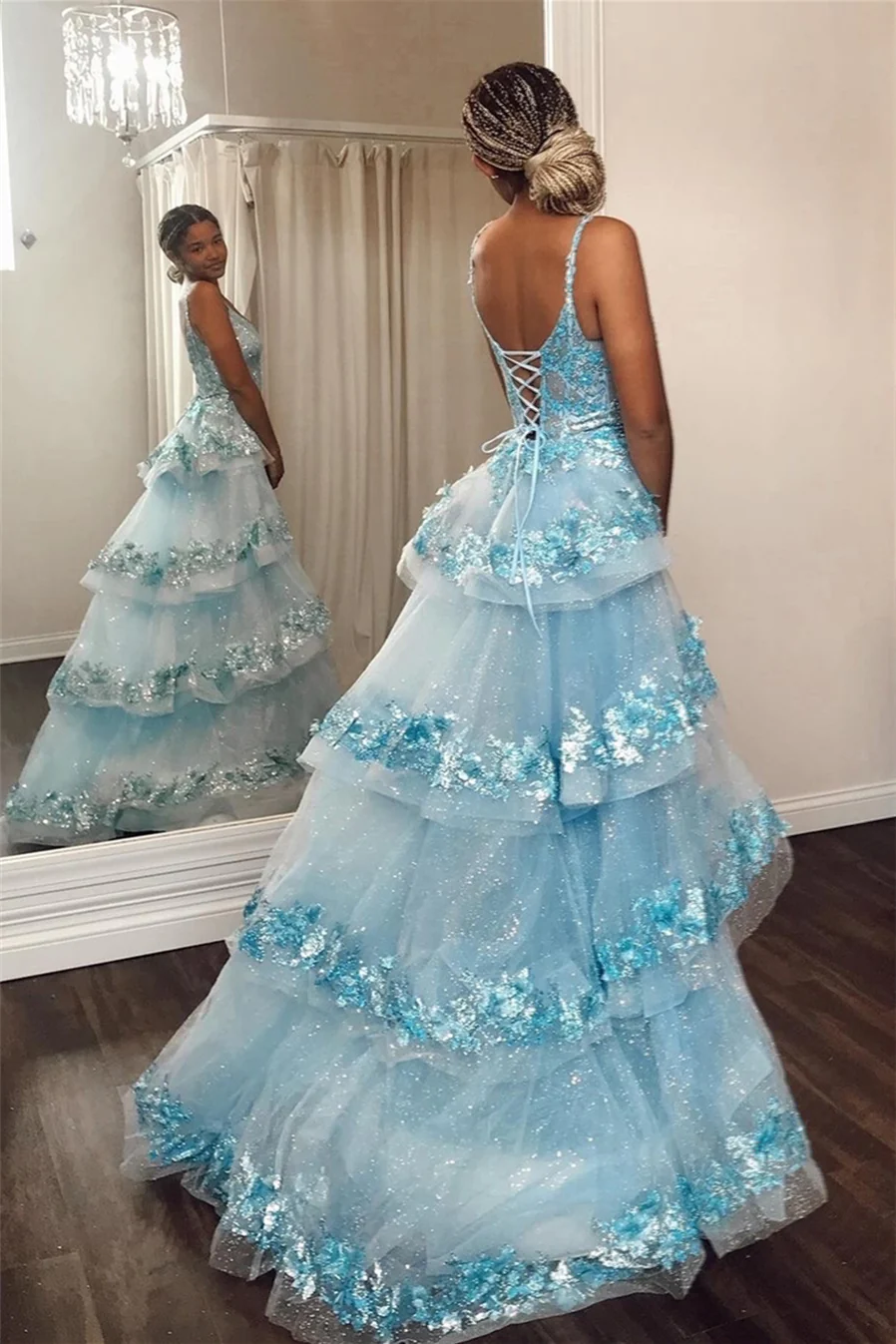 Hellblaues langes Ballkleid im Meerjungfrauen-Stil mit Blumenmuster und abnehmbarer Schleppe, DP1160