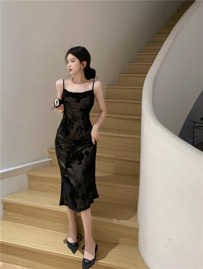 Sexy Schwarzes Spaghettiträger Spitzen Tee Länge Charmantes Partykleid,DP1488