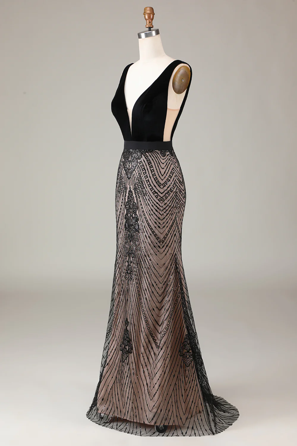 Schwarzes langes Meerjungfrau-Ballkleid mit tiefem V-Ausschnitt und offenem Rücken, DP1530