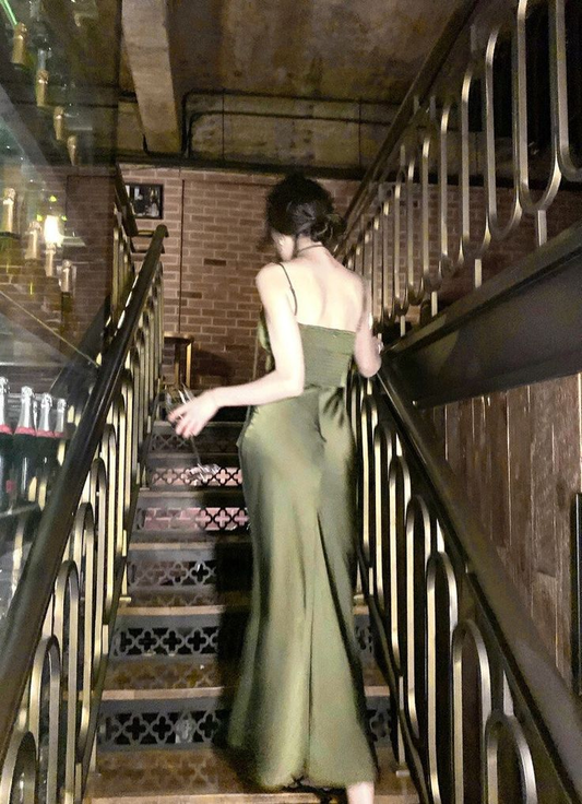 Dunkelgrünes langes Partykleid mit Spaghettiträgern, DP1882