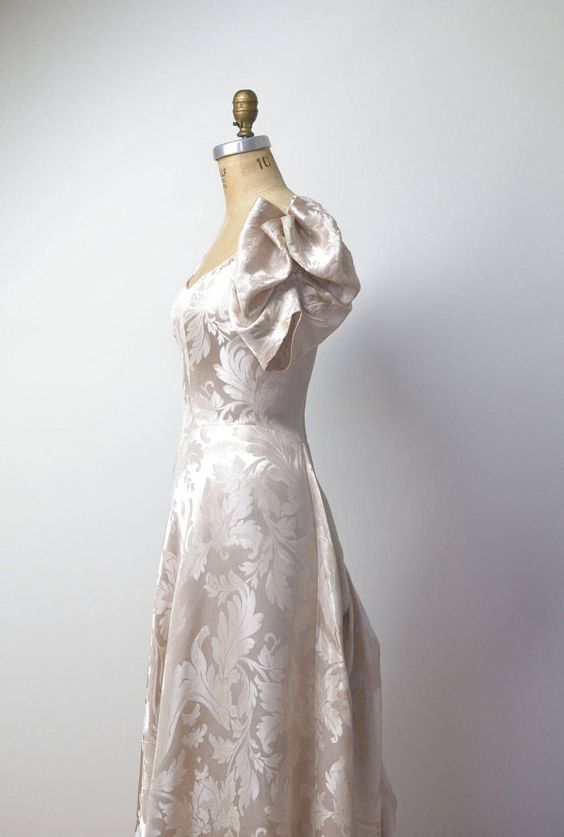 Süßes Hellrosa A-Linien-Partykleid mit Puffärmeln, DP1890