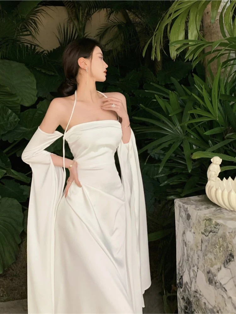 Robe de soirée longue blanche en satin à épaules dénudées et dos nu, DP1984