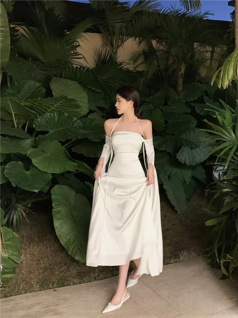 Robe de soirée longue blanche en satin à épaules dénudées et dos nu, DP1984
