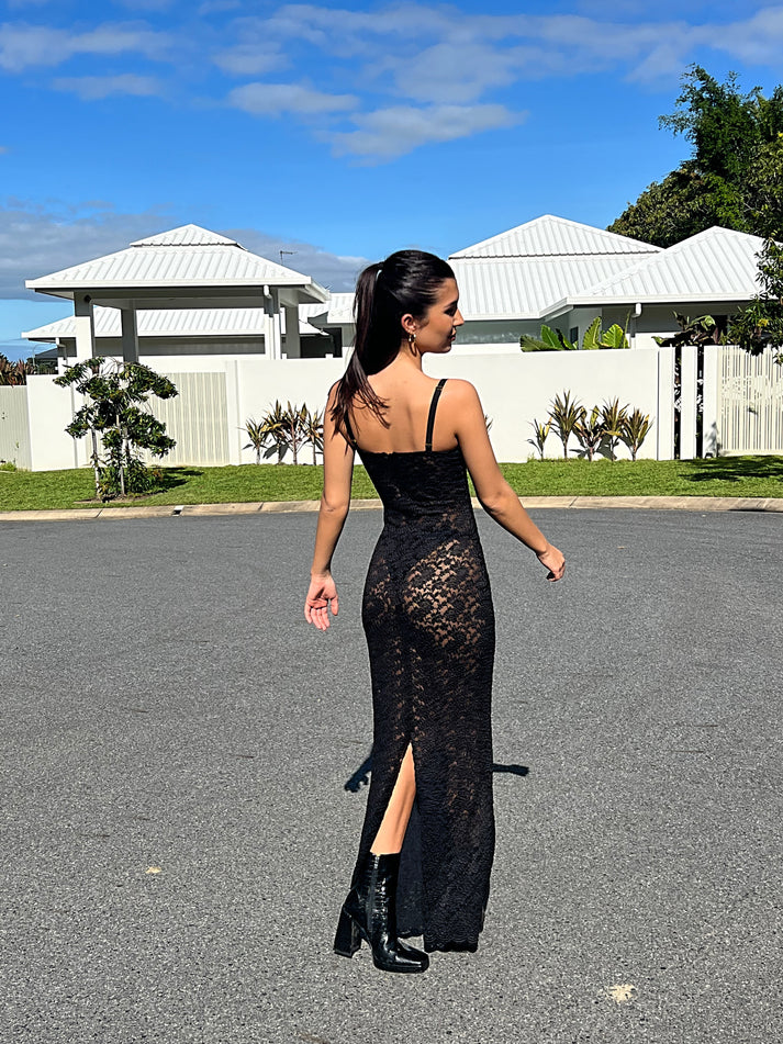 Sexy schwarzes langes Meerjungfrau-Partykleid mit Spaghettiträgern und Spitze, DP2186