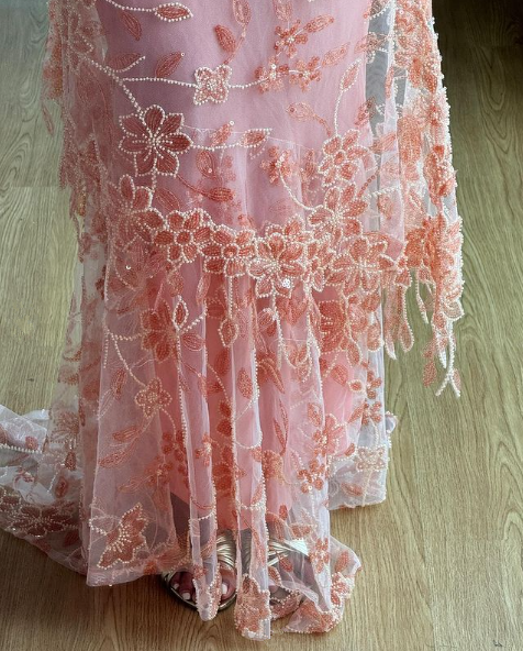 Rosa Spaghettiträger Spitze Perlenbesetztes Wunderschönes Meerjungfrau Abendkleid, DP2261