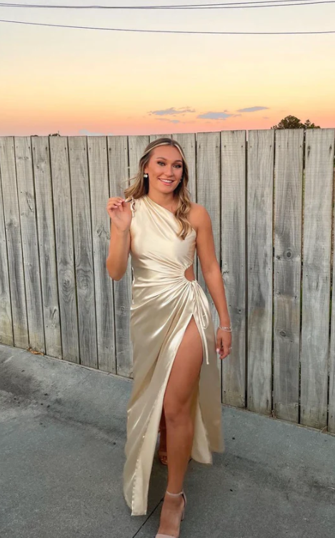 Robe de soirée élégante en satin champagne à une épaule et fente, DP2335