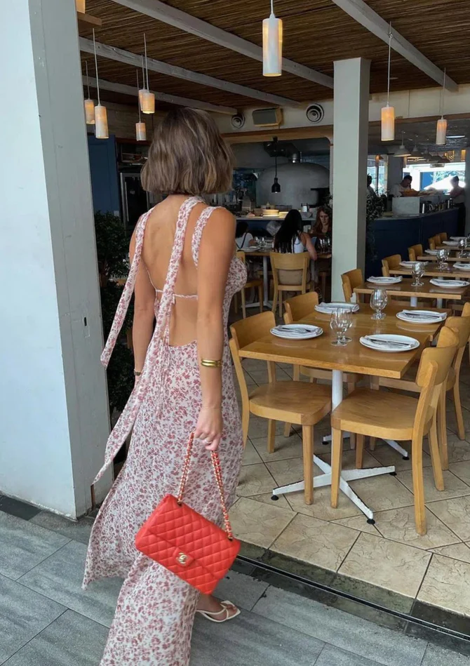 Elegantes, rückenfreies, langes Chiffon-Partykleid mit Blumenträgern, DP2346