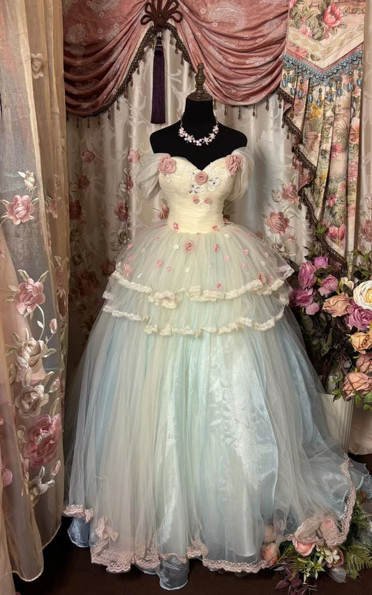 Süßes schulterfreies Quinceanera-Kleid mit Tüll-Blumenmuster, Abend- und Ballkleid, DP4124