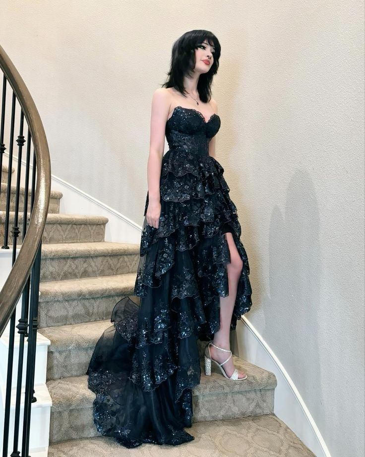 Robe de bal longue bleu marine en tulle, coupe trapèze, décolleté en cœur, DP4143