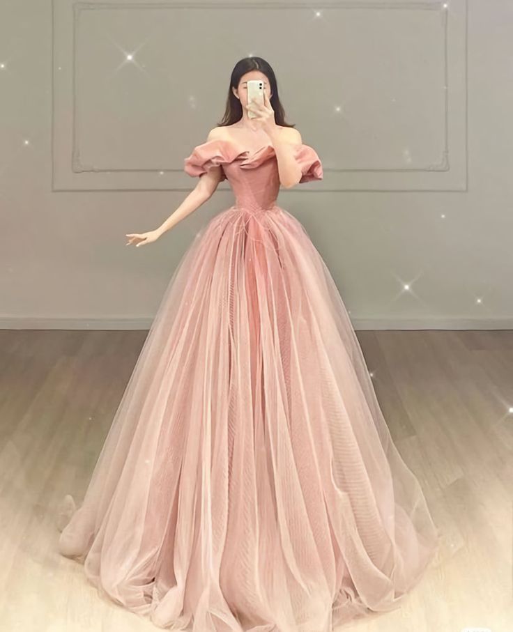 Rosa schulterfreies, langes A-Linien-Ballkleid aus Tüll, DP4153