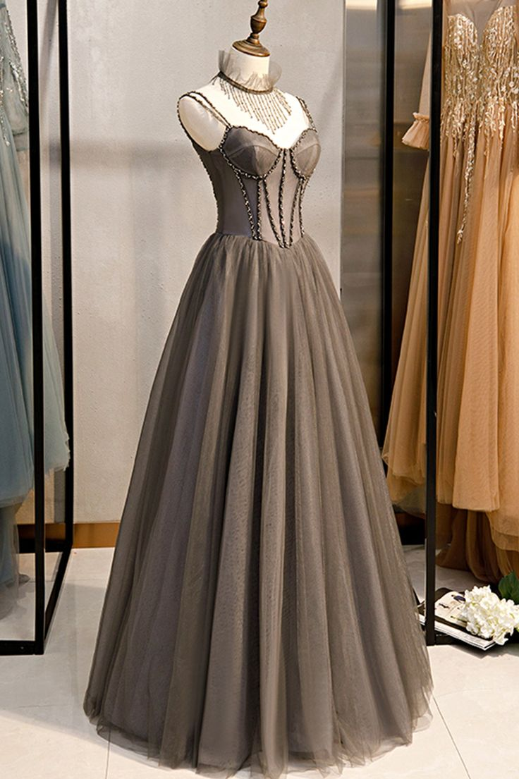 Robe de bal longue en tulle à bretelles spaghetti et perles, coupe trapèze, DP417