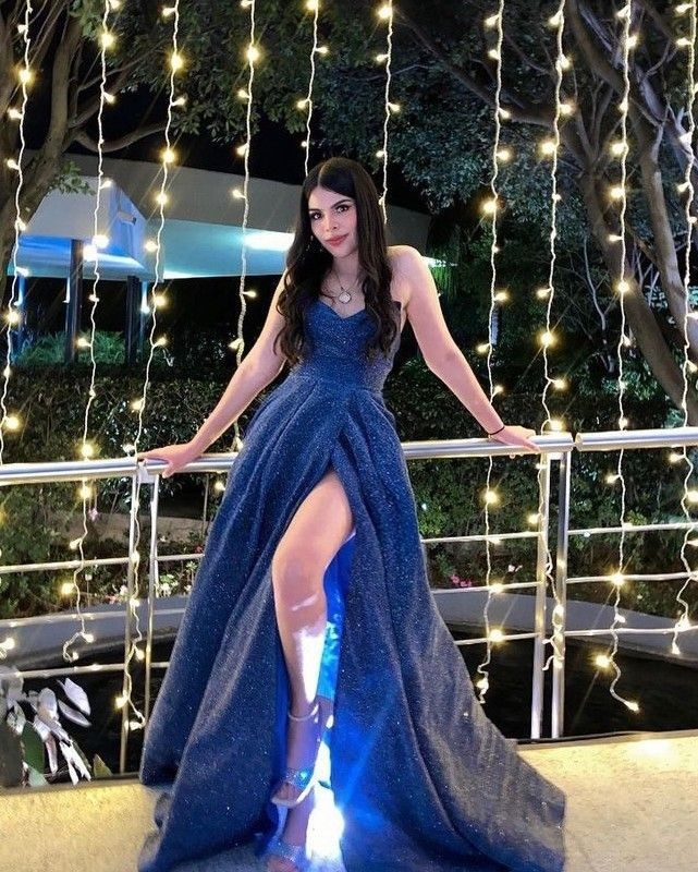 Robe de soirée longue bleu marine, bustier, coupe trapèze, brillante, DP4247