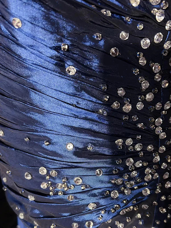 Robe de bal longue bleu marine en satin à col en cœur et perles, DP4288