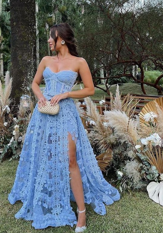 Robe de soirée trapèze bleue sans bretelles, décolleté en cœur, avec appliques, DP542