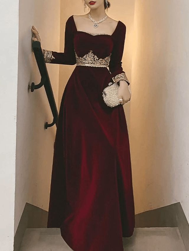 Robe de soirée trapèze vintage en velours avec appliques et manches longues, DP581