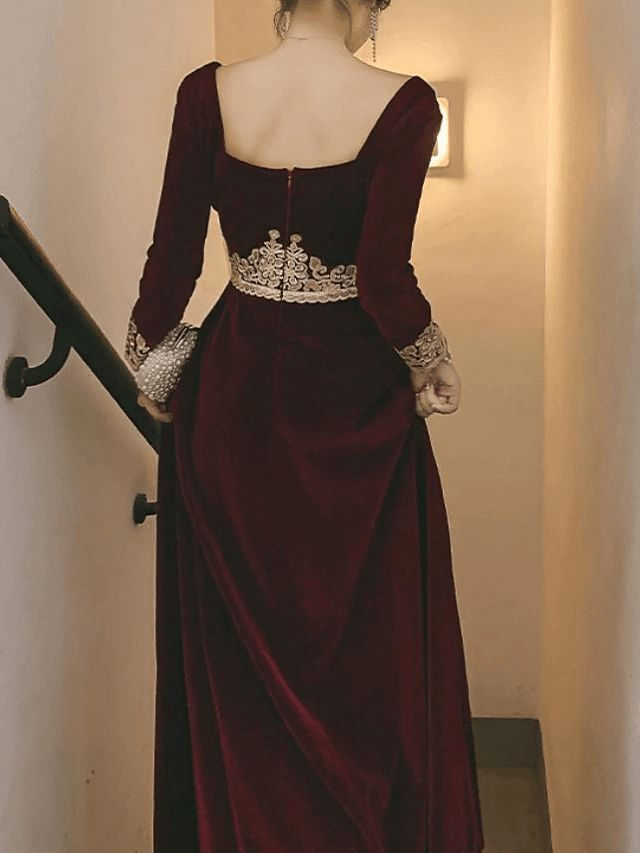 Robe de soirée trapèze vintage en velours avec appliques et manches longues, DP581