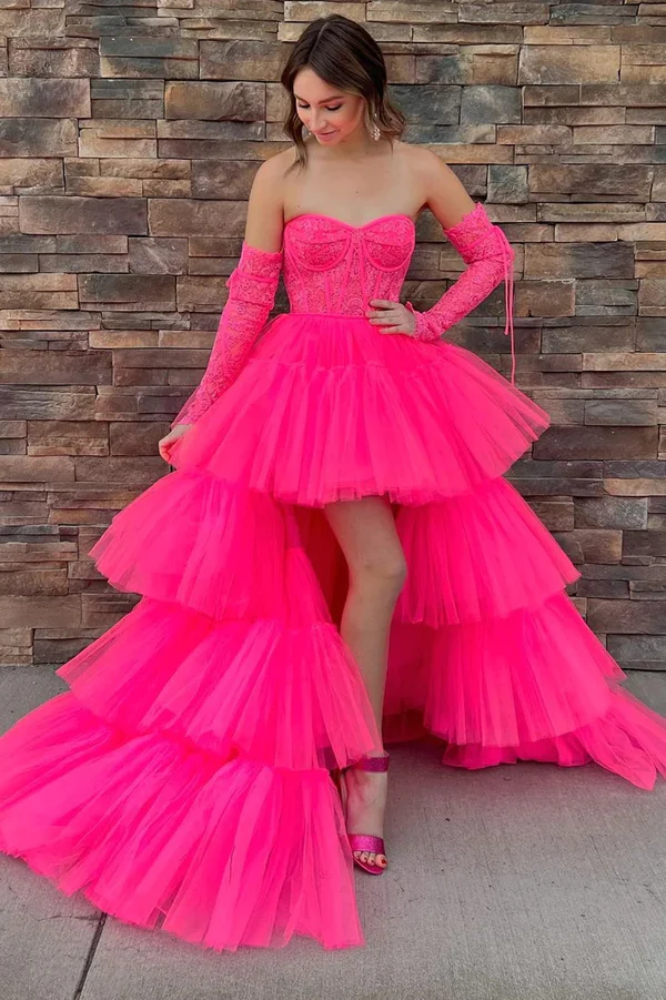 Robe de bal asymétrique violette en tulle à volants et à volants, DP735