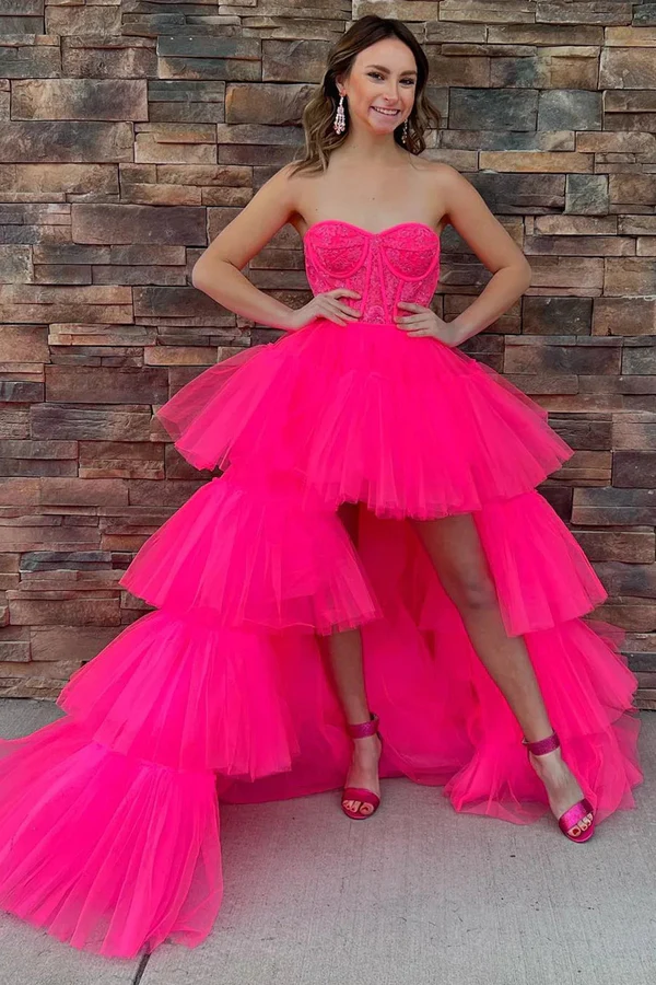Robe de bal asymétrique violette en tulle à volants et à volants, DP735