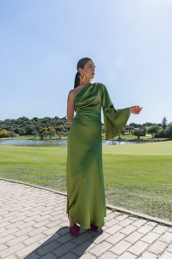 Robe de soirée longue verte asymétrique, DP850