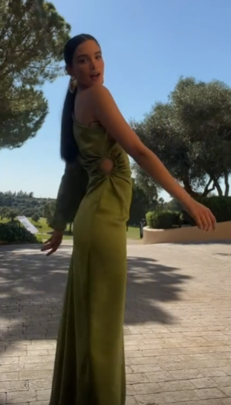 Robe de soirée longue verte asymétrique, DP850