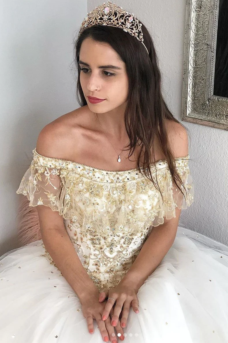 Robe de bal longue en tulle blanc à épaules dénudées et perles, DP928