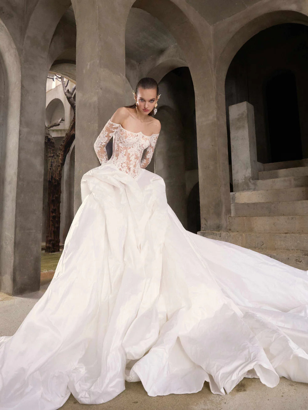 Gorgeous Lace Off-the-shoulder Long-sleeve Design A-Line Wedding Dress Ball Gown Prom Dress Evening Dress DP6569