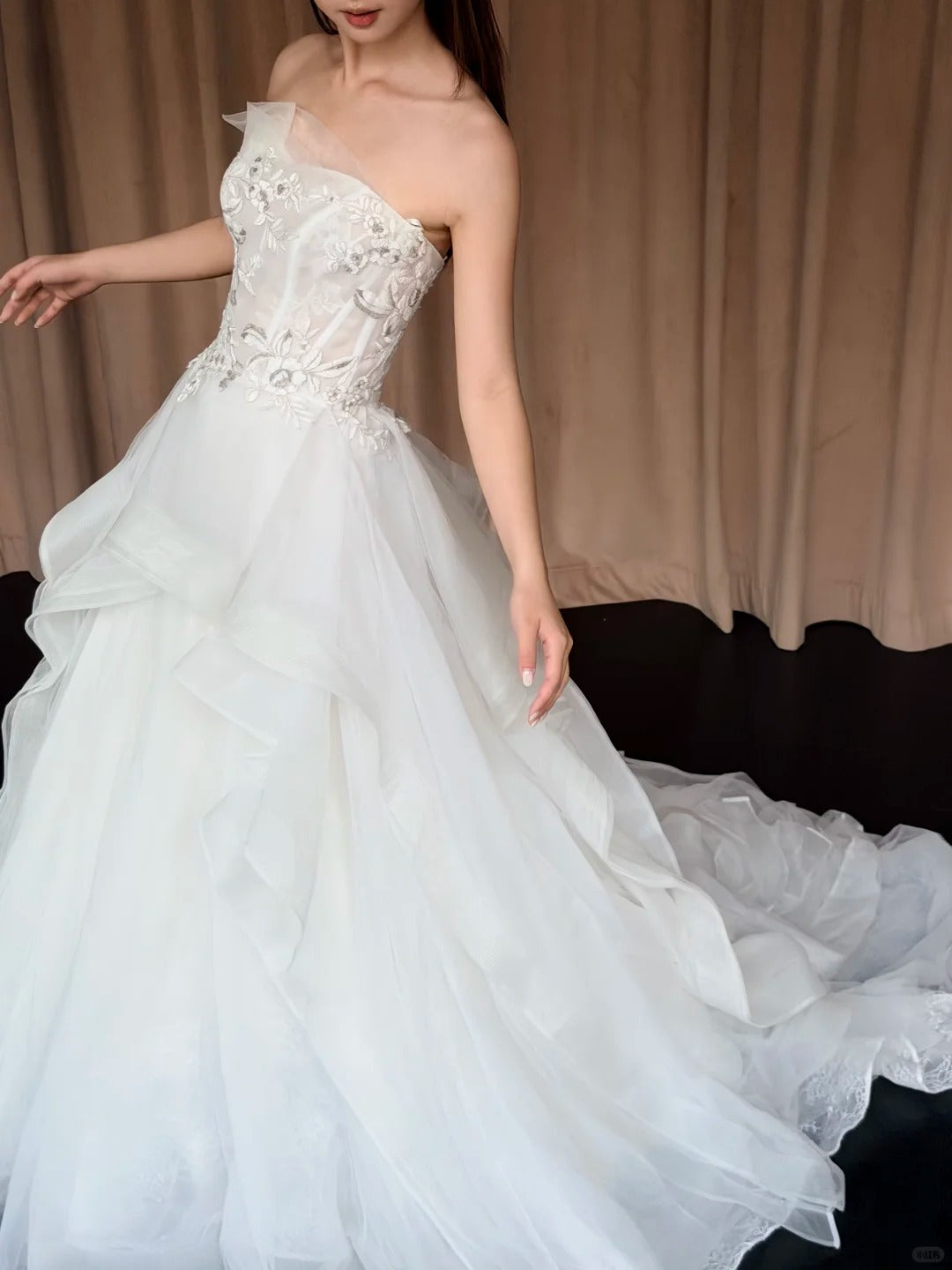 Ätherisches A-Linien-Brautkleid in Lang, schulterfreies Tüllkleid, weißes Ballkleid MD139
