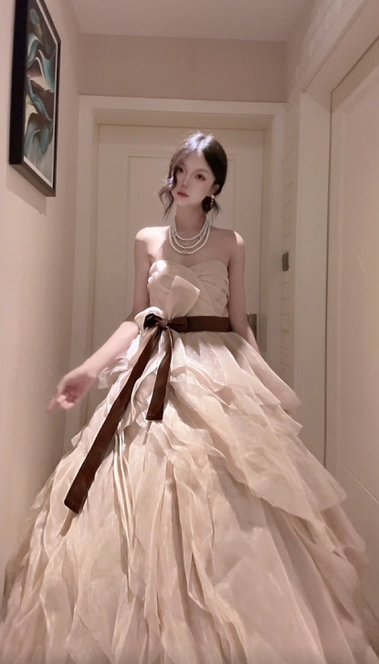 Elegant A-line Sweetheart Champagne Long Evening Dress Cascade Tulle Prom Dress MD282