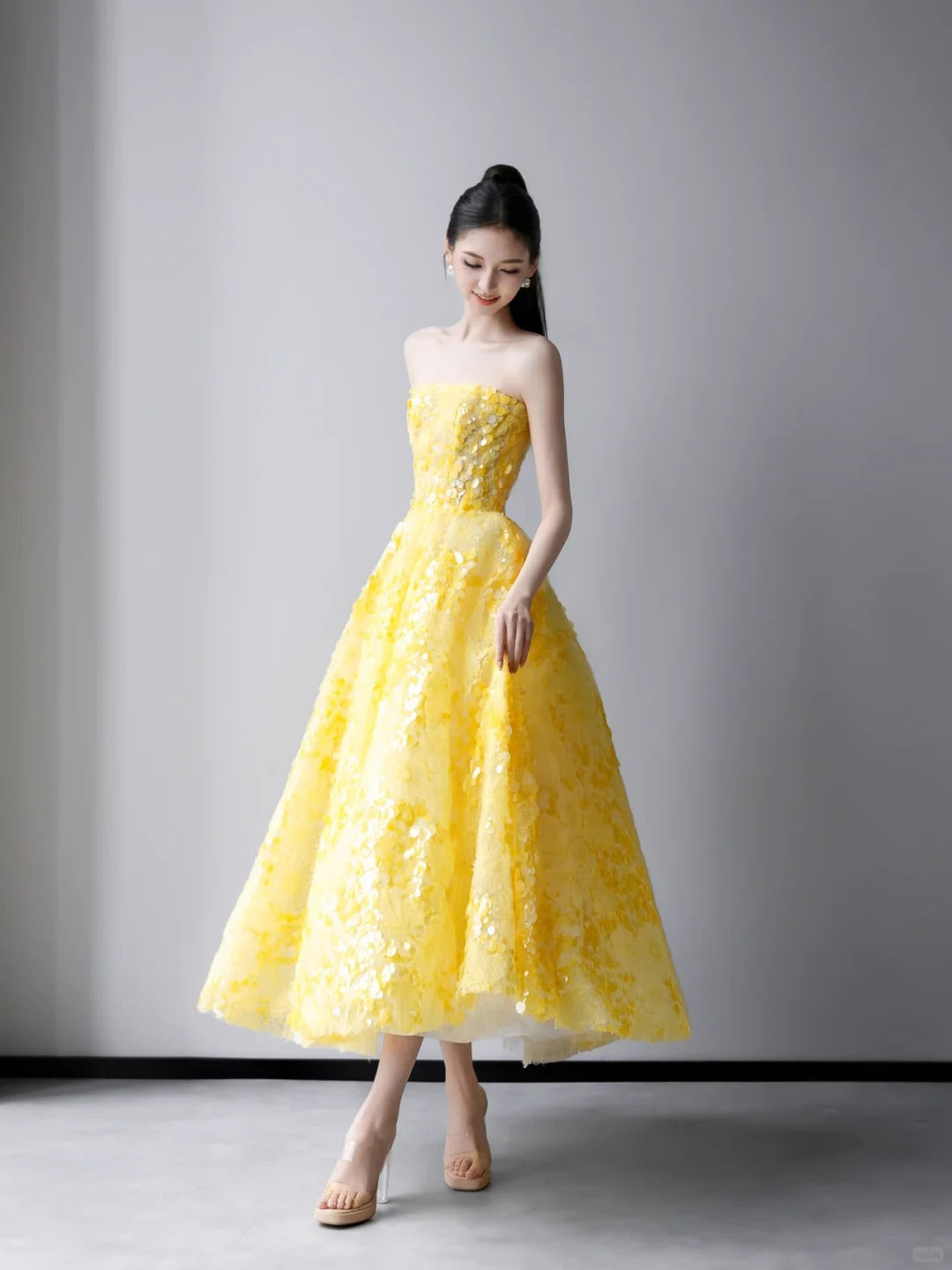 Energetic A-line Off-the-Shoulder Yellow Long Evening Dress Sequins Tulle Prom Dress MD294