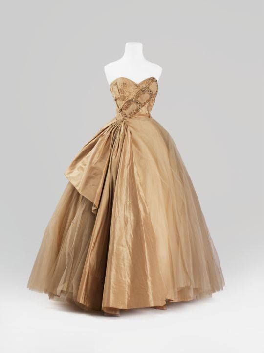 Beautiful A-line Sweetheart Neck Gold Evening Dress Beaded Satin Prom Dress MD409