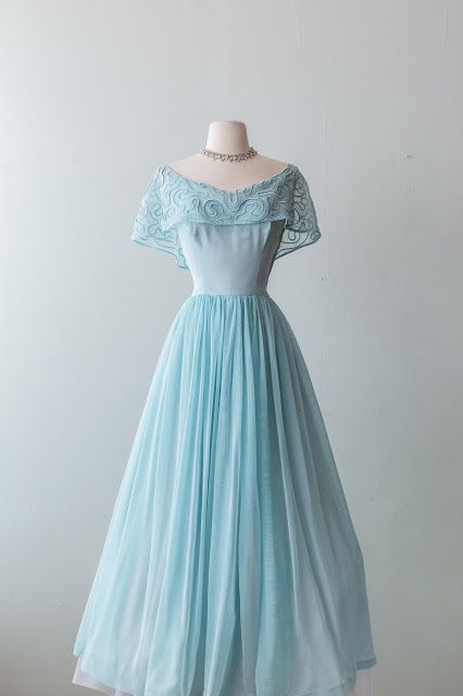 Beautiful A-line Round Neck Blue Evening Dress Chiffon Prom Dress MD445