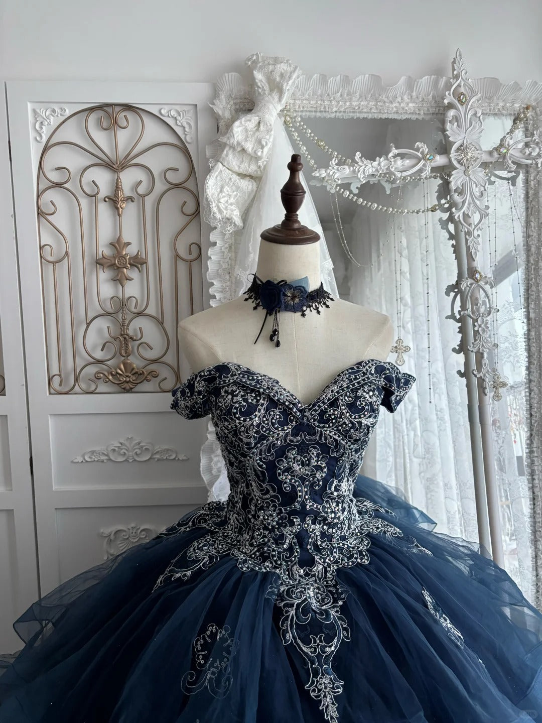 Elegant Ball Gown Sweetheart Black Evening Dress Embroidered Tulle Prom Dress MD467