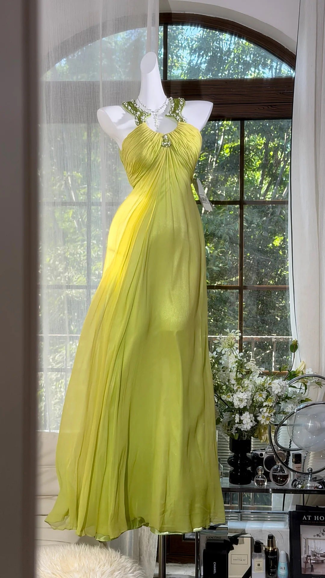 Elegant Sheath Halter Neck Green Evening Dress Pleated Tulle Prom Dress MD472
