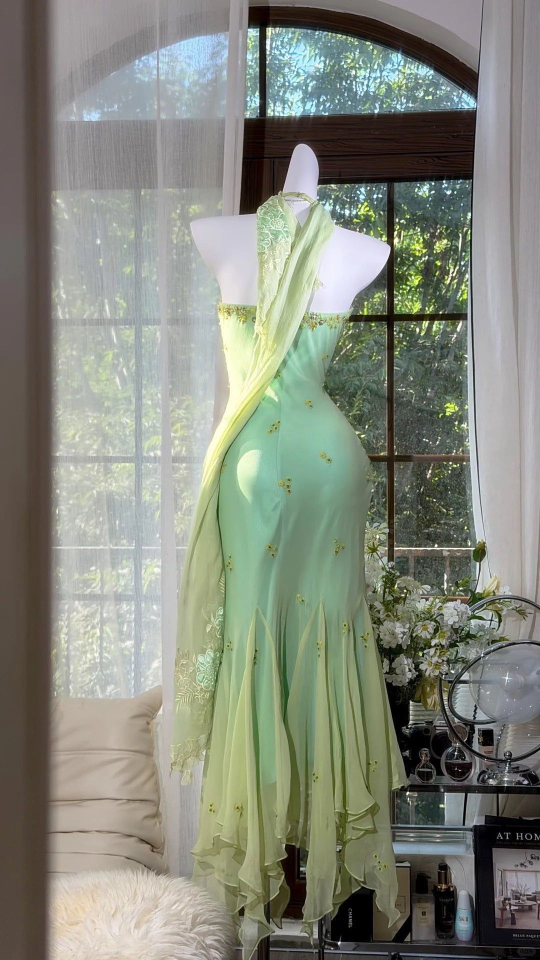 Elegant Sheath Halter Neck Green Evening Dress Beaded Tulle Prom Dress MD478