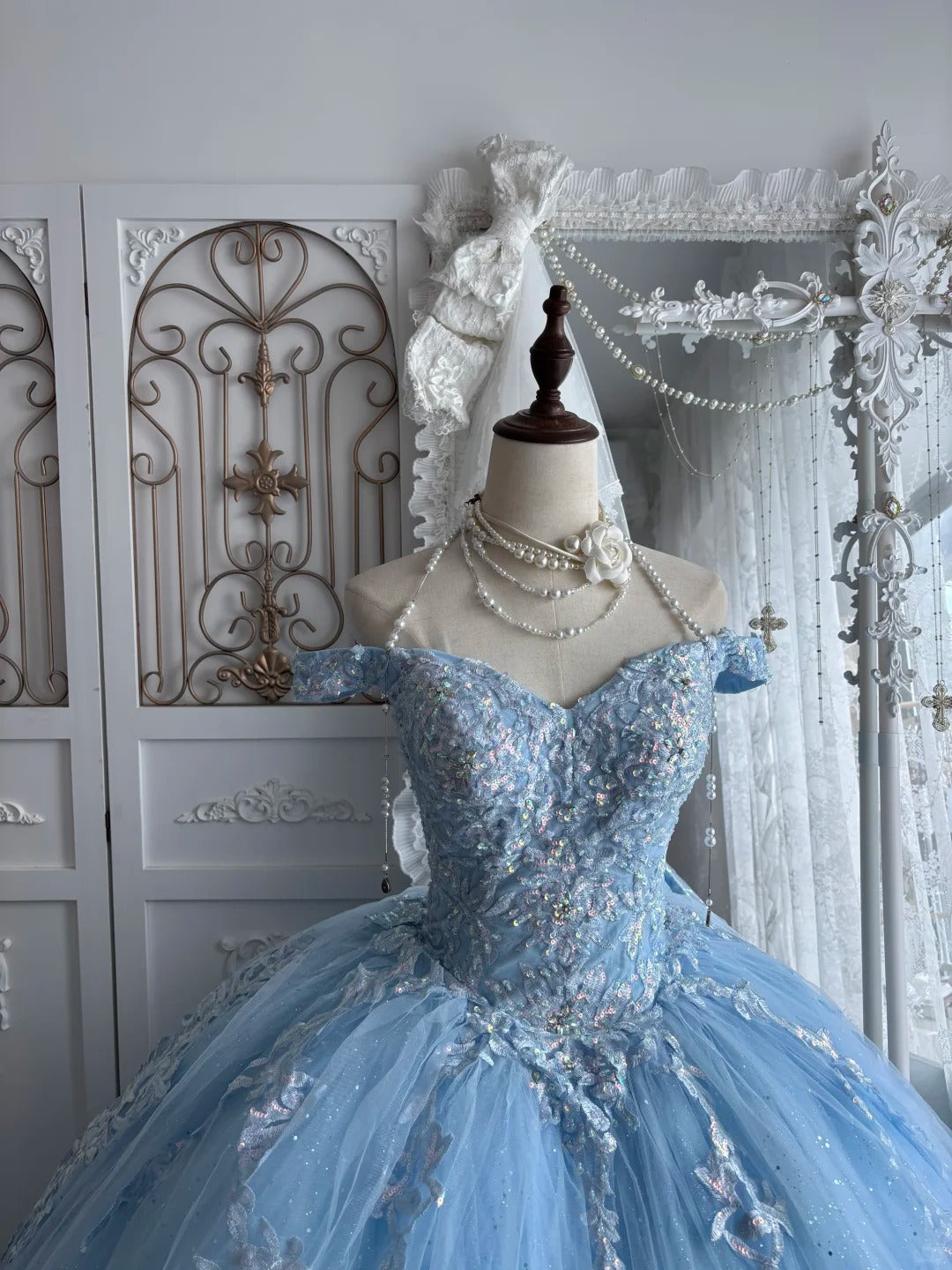 Elegant Ball Gown Strapless Neck Blue Evening Dress Sequins Tulle Prom Dress MD480