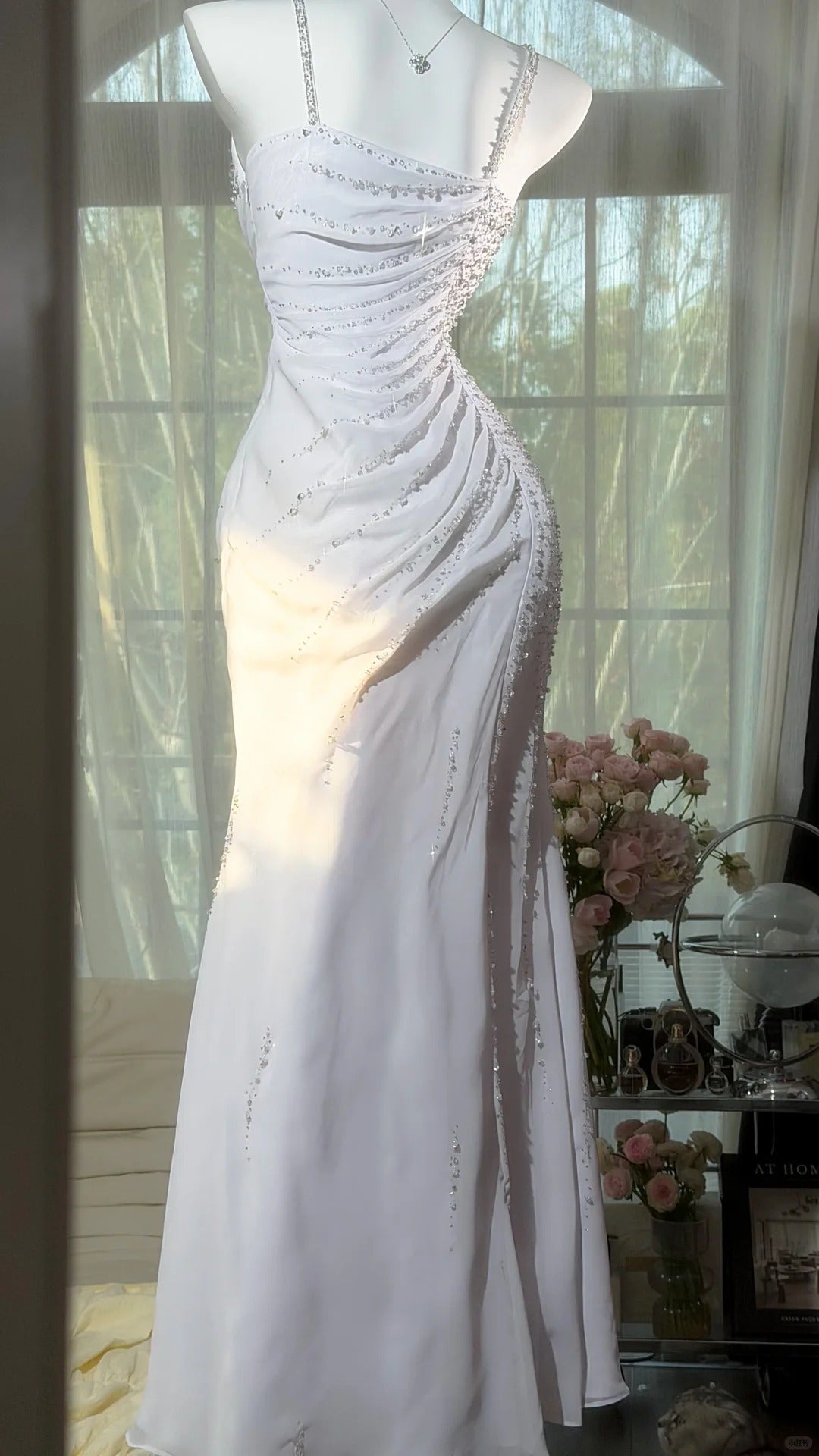 Elegant A-line Strapless Neck Long Wedding Dress Beaded Tulle White Prom Dress MD482