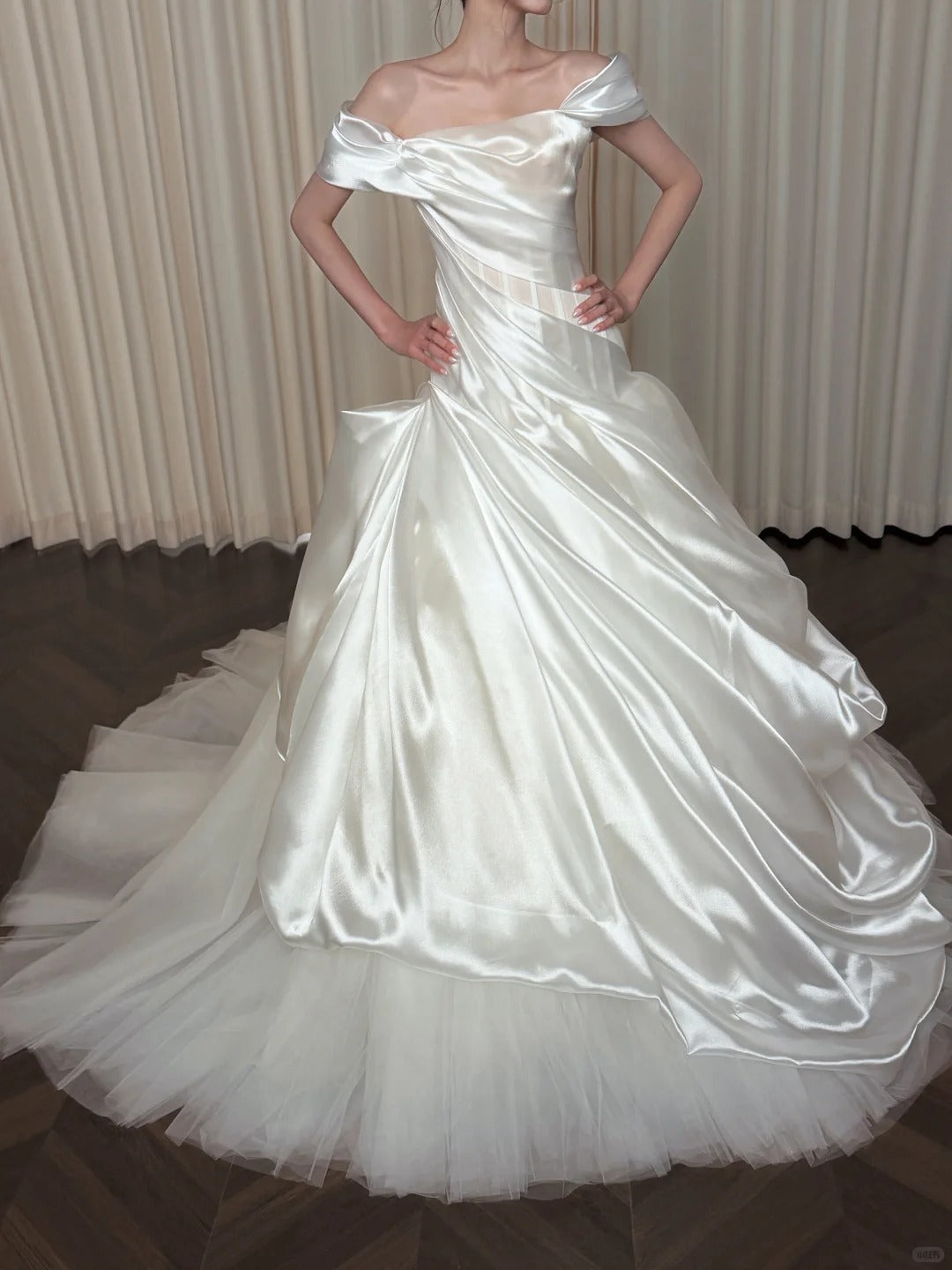 Elegant A-line Off-the-Shoulder Tulle Long Wedding Dress Satin White Prom Dress MD490