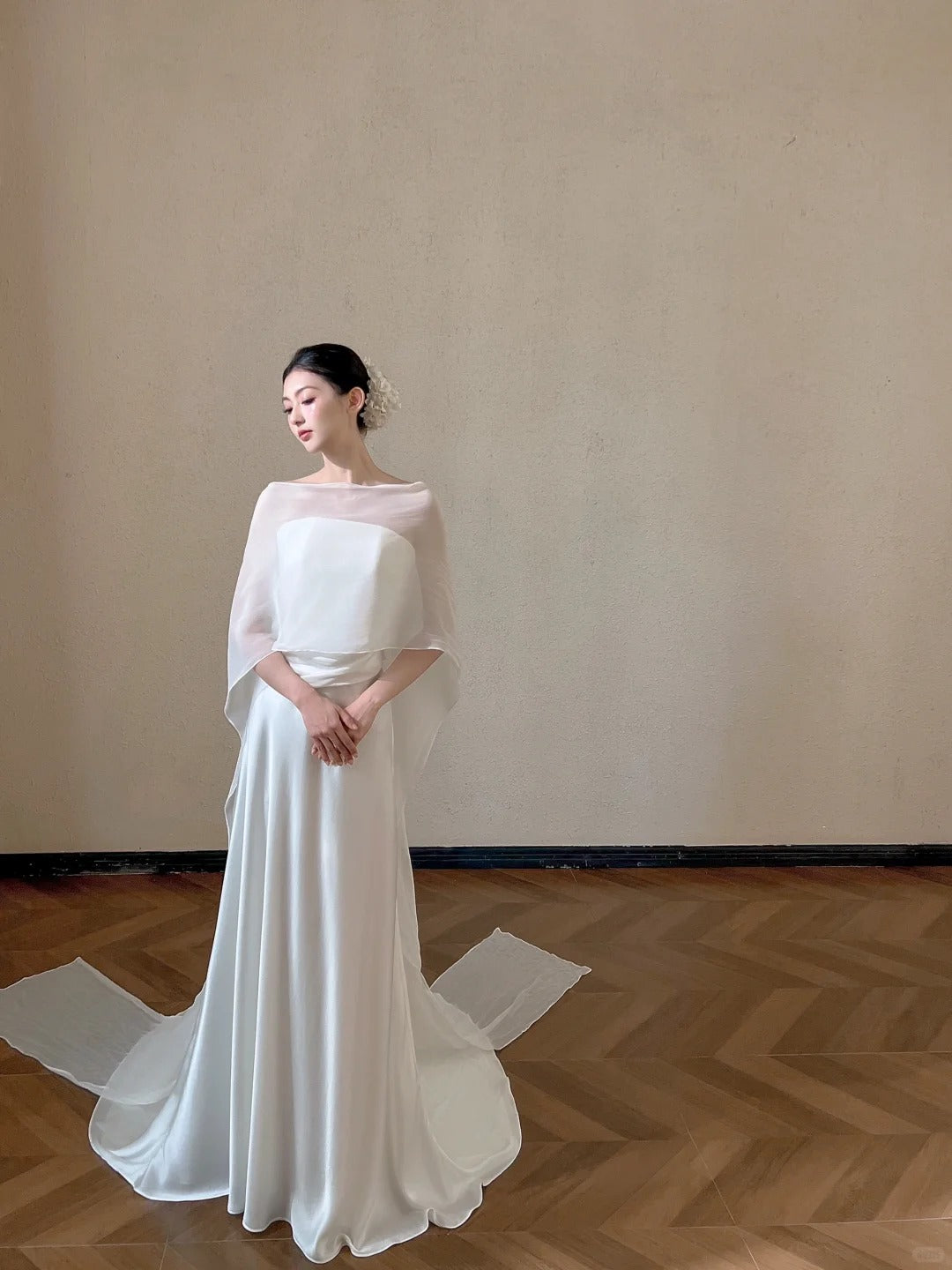 Elegant Sheath Strapless Long Wedding Dress Satin White Prom Dress MD493