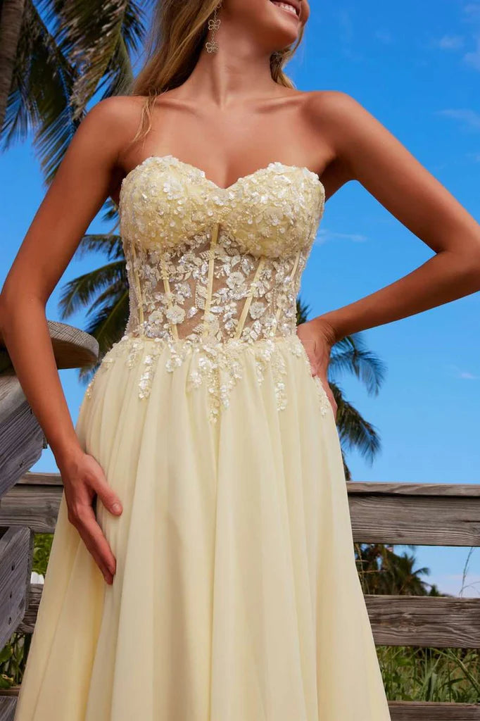 Vintage Pale Yellow Strapless Lace Applique Chiffon A-Line Prom Dress DP8445