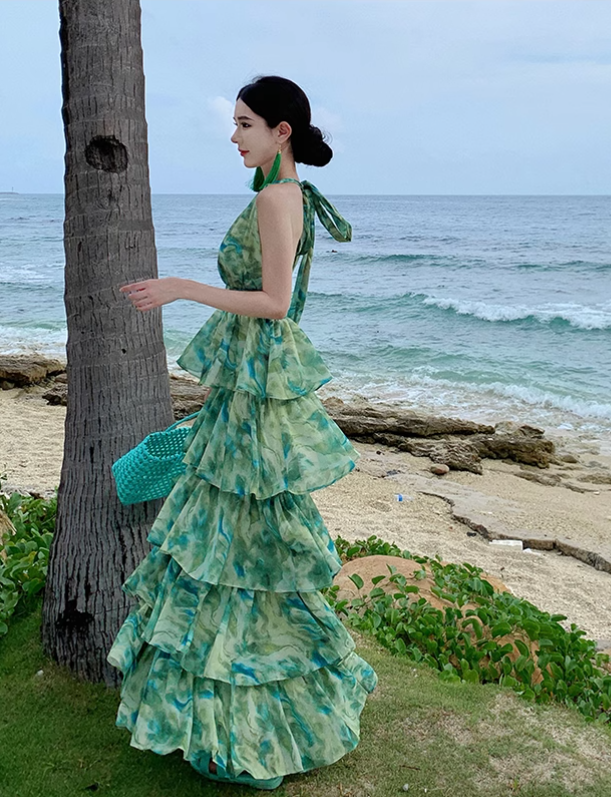 New Fashion Green Floral Design A-line V-neck Beach Holiday Tiered Halter Dress, DP5940