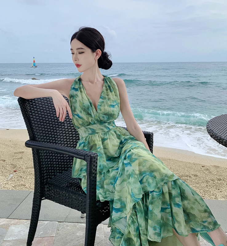 New Fashion Green Floral Design A-line V-neck Beach Holiday Tiered Halter Dress, DP5940