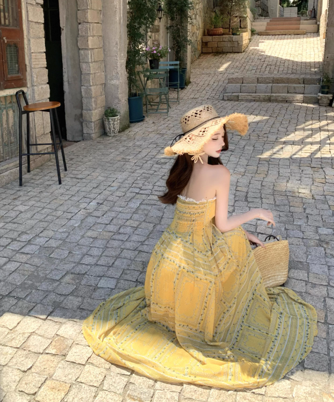 Vintage Gelb Bohemian Stil Design Elegante Strand Urlaub A-Linie Ärmelloses Neckholder Kleid DP6261