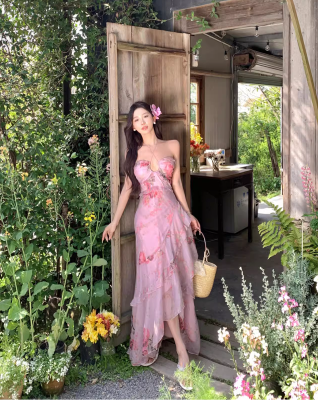 Vintage Rosa Blumen Unregelmäßiger Saum Design Elegantes Strandurlaub A-Linie Ärmelloses Neckholderkleid DP6260